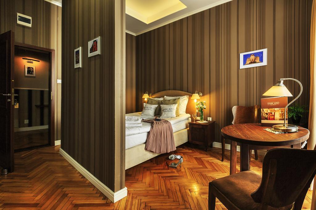 Stare Kino Cinema Residence วูดช์ ภายนอก รูปภาพ