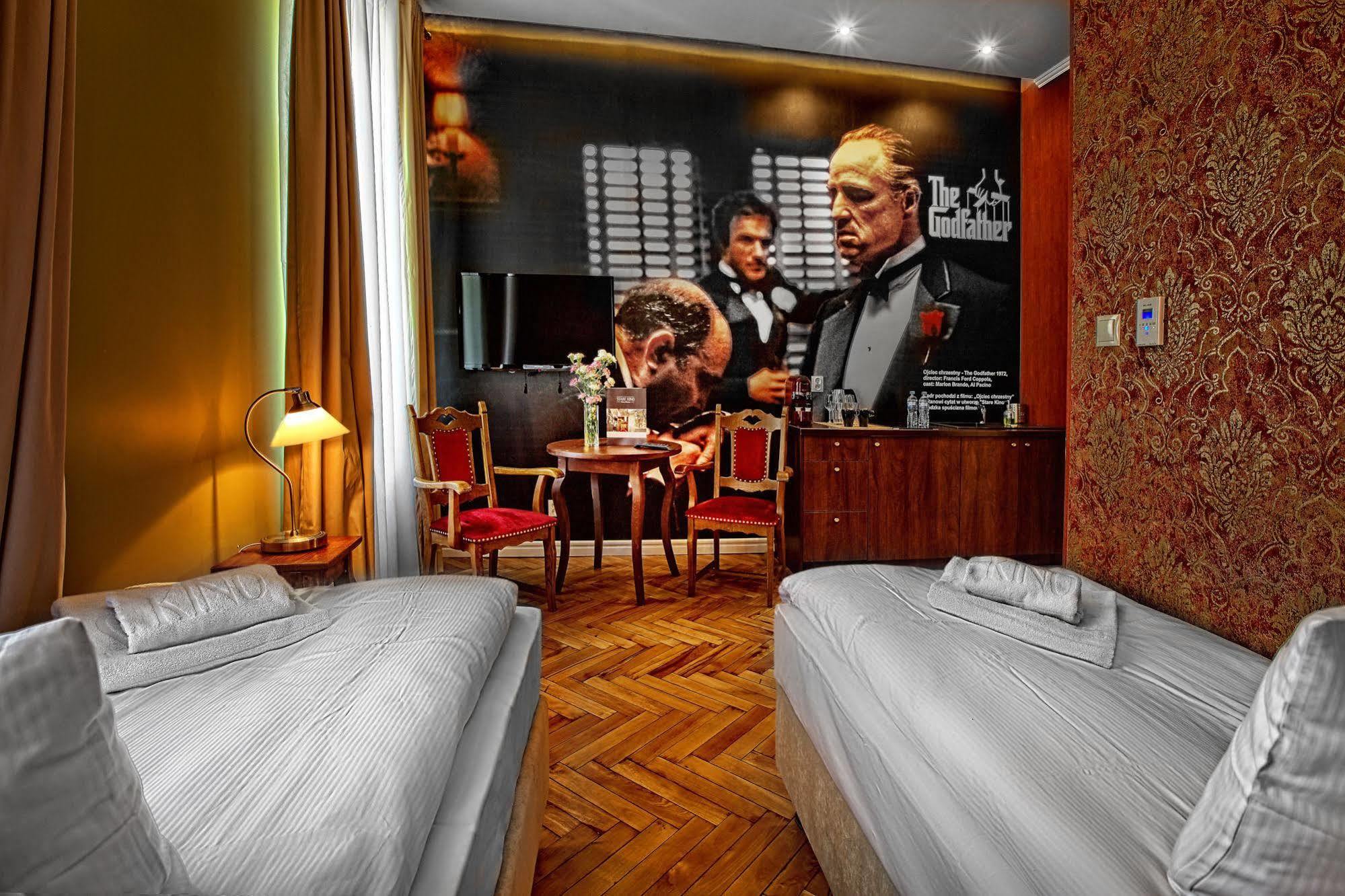 Stare Kino Cinema Residence วูดช์ ภายนอก รูปภาพ